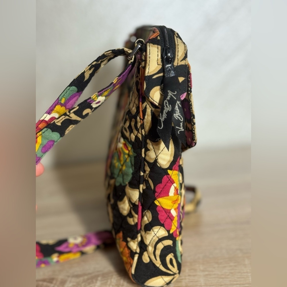 Vera Bradley Med Size Laptop Messenger Crossbody Bag - Picture 10 of 14